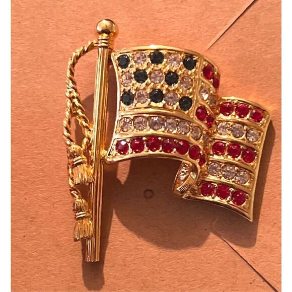 Napier Jewelry | Napier America Flag Pin | Color: Red Silver - Picture 1 of 9